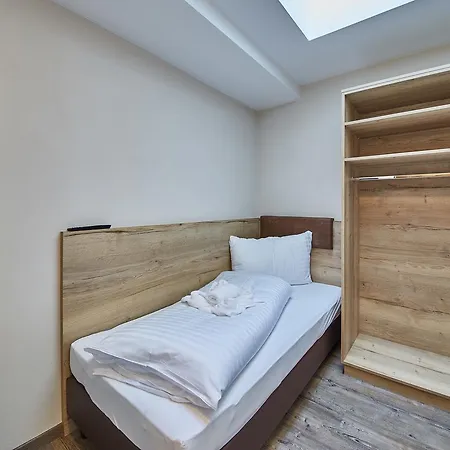 Apartment Central *